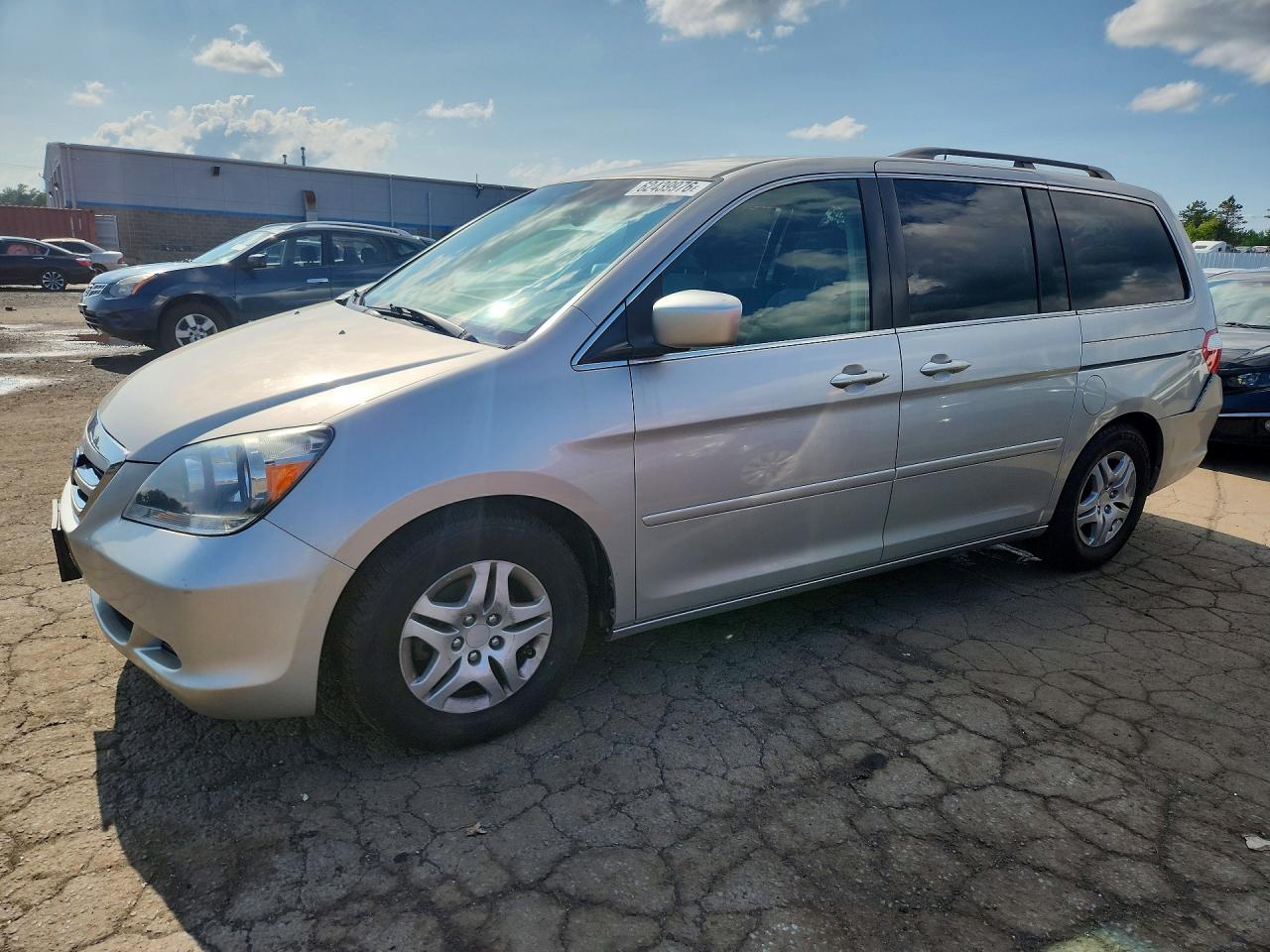2006 Honda Odyssey EX, VIN 5FNRL384X6B413092 — Rear end