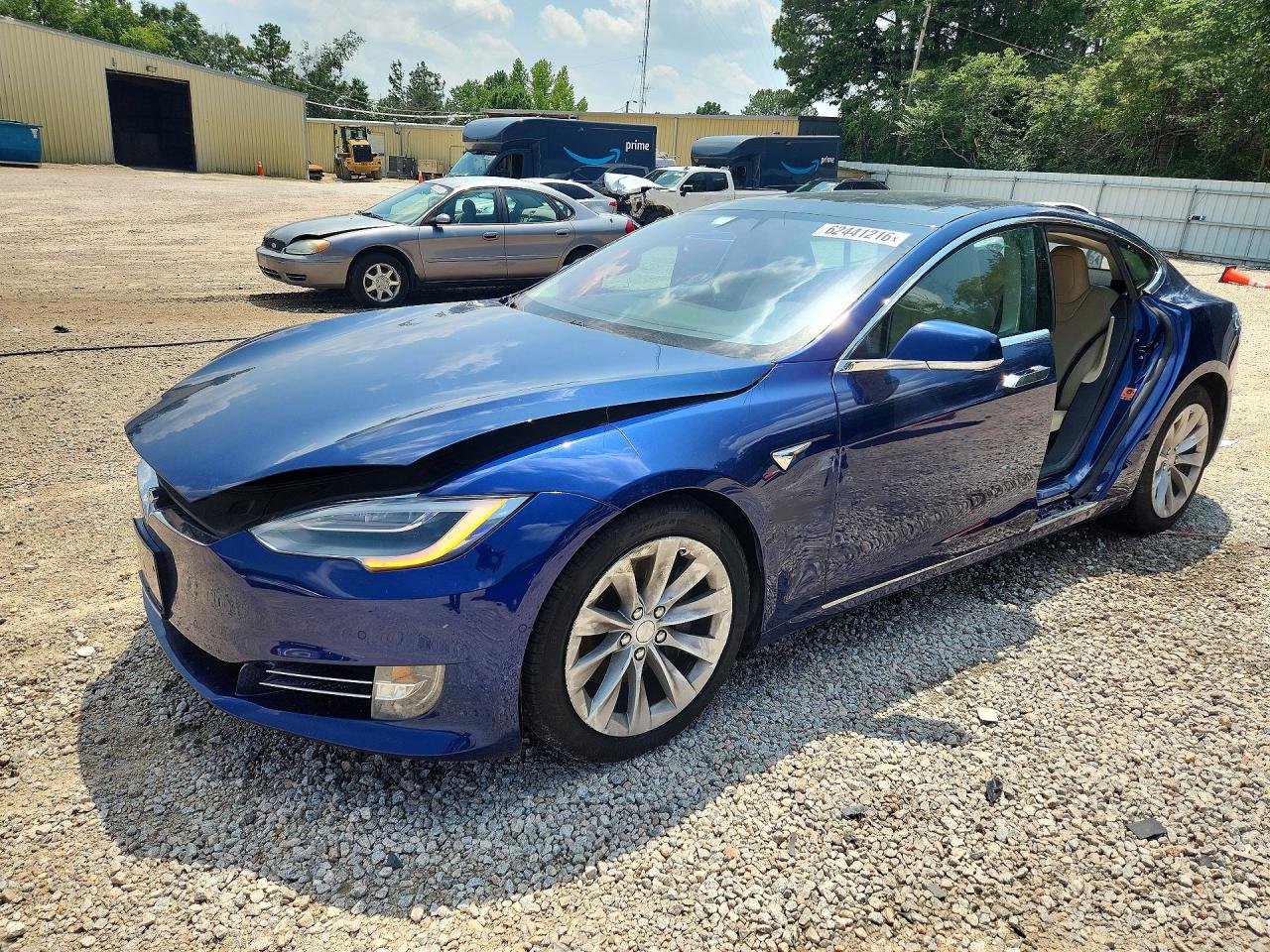 2016 Tesla Model S 90D, VIN 5YJSA1E20GF168125 — Side