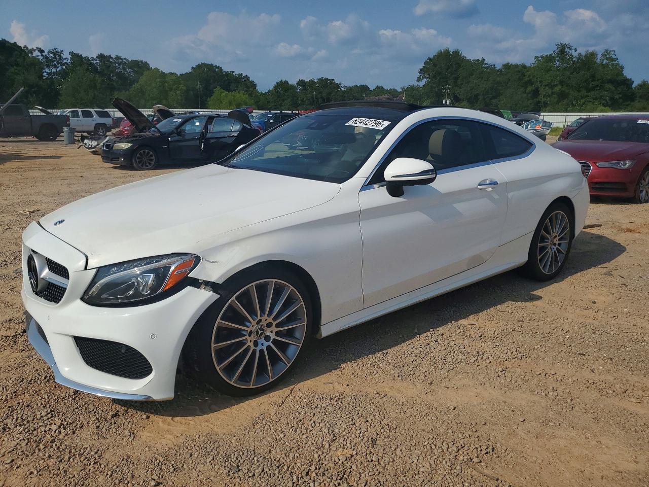2017 Mercedes-Benz C 300, VIN WDDWJ4JB1HF581313 — Minor dents and scratches