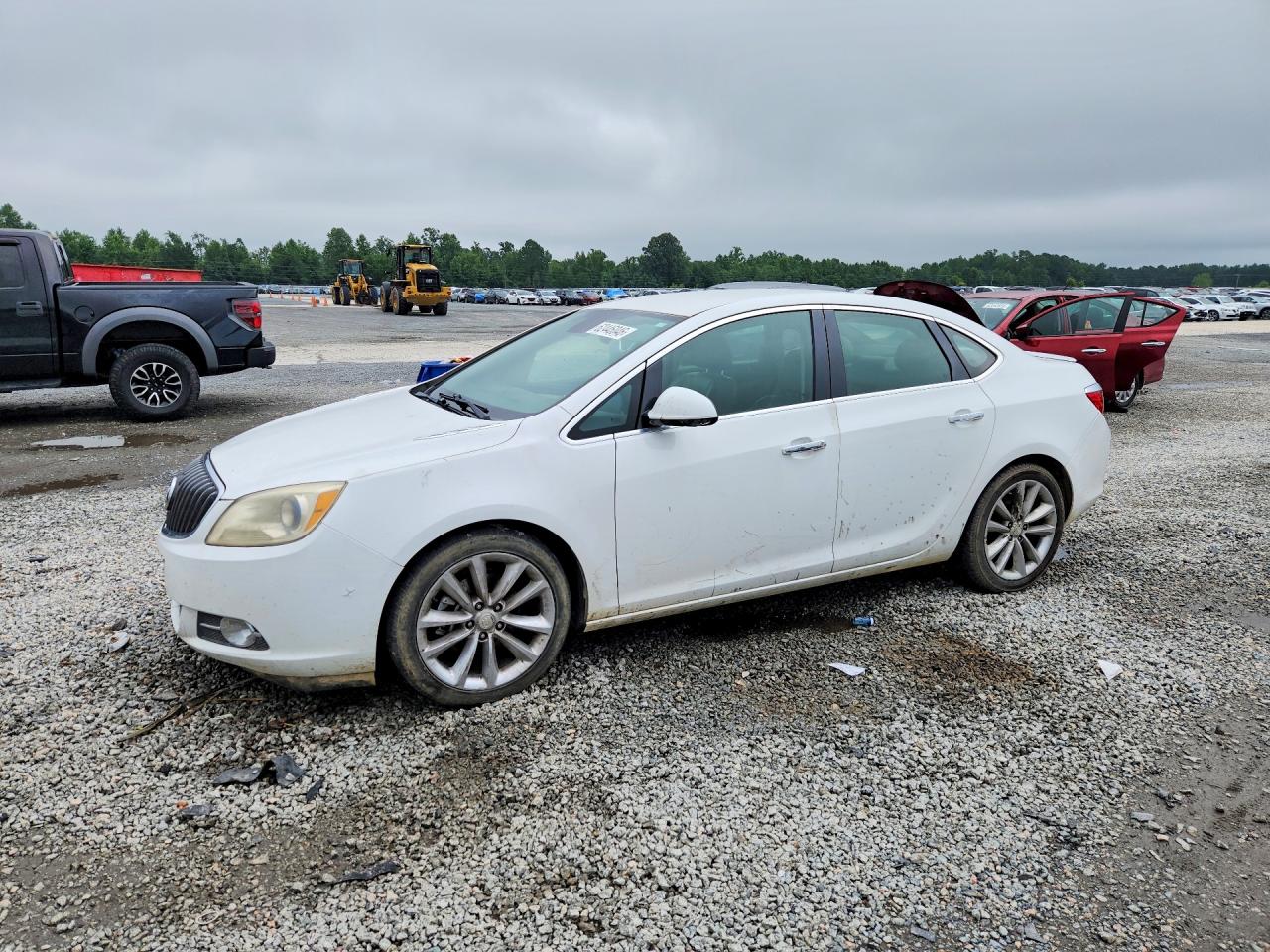 2012 Buick Verano Convenience Group, VIN 1G4PR5SKXC4174506 — Мелкие вмятины и царапины