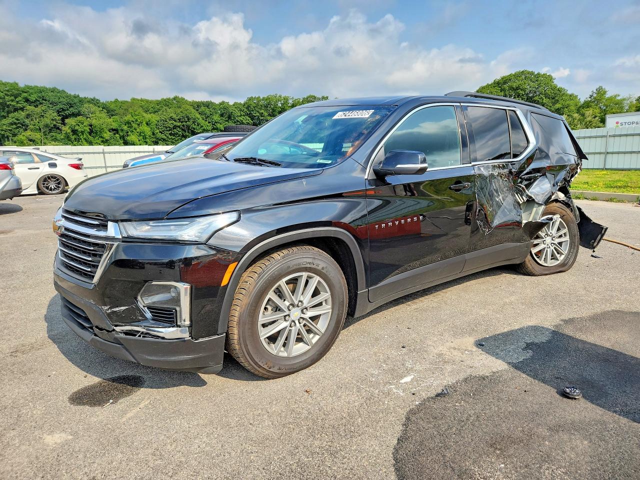 2023 Chevrolet Traverse LT Cloth, VIN 1GNEVGKW0PJ134987 — Side