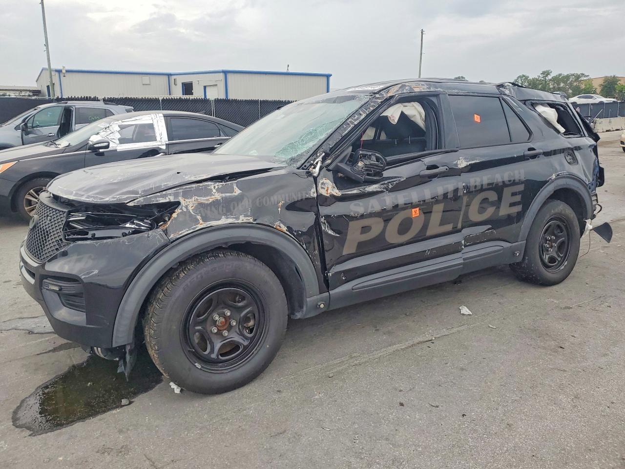 2021 Ford Police Interceptor Utility, VIN 1FM5K8AW2MNA09689 — All over