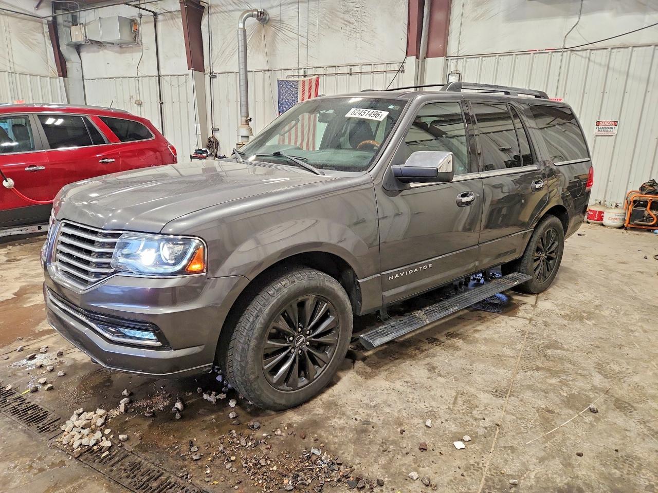 2015 Lincoln Navigator, VIN 5LMJJ2JT1FEJ08671 — Hail