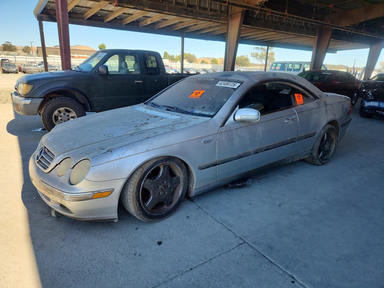 2000 Mercedes-Benz CL 500/600, VIN WDBPJ75J7YA002337 — Front end