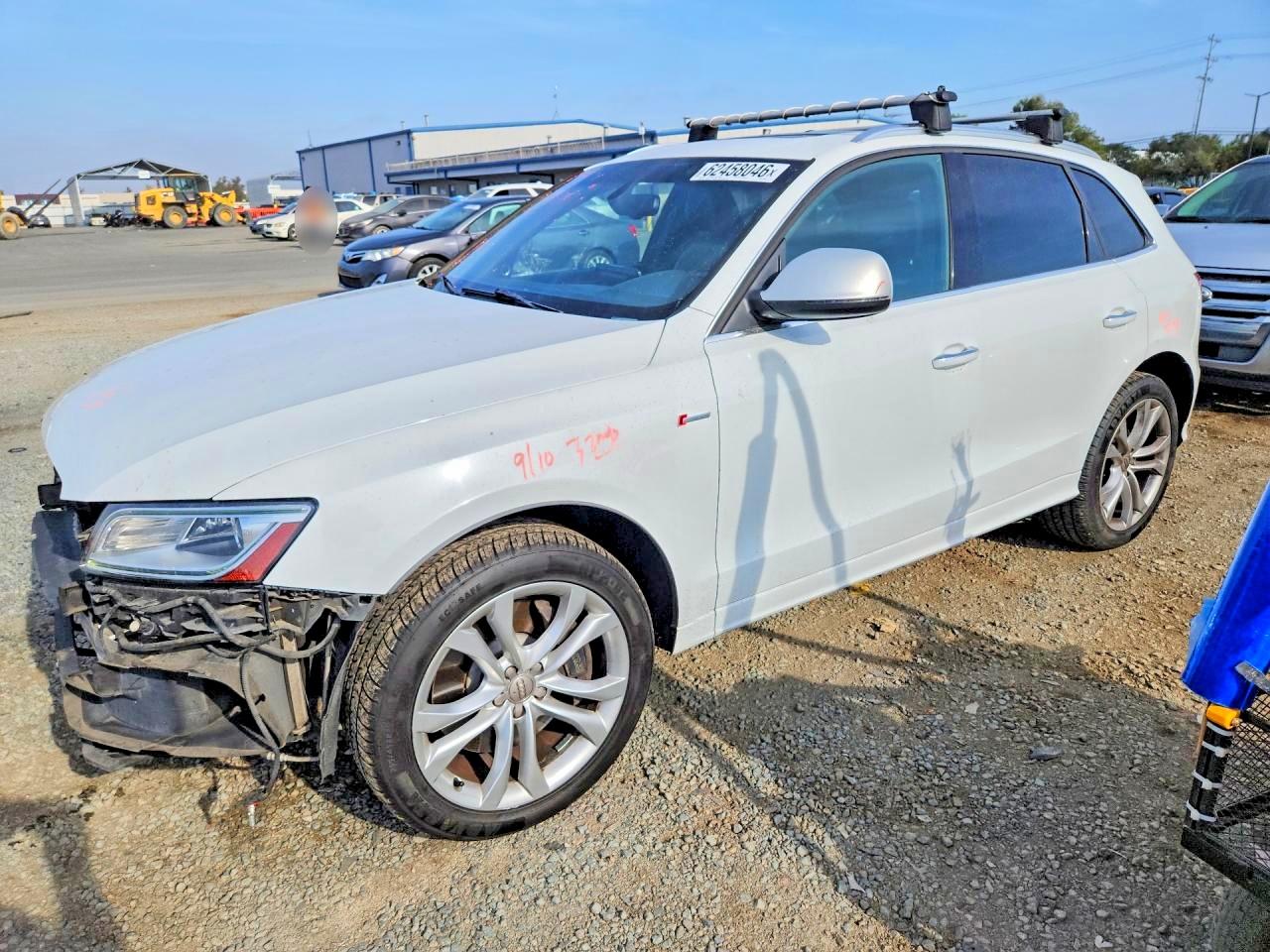 2015 Audi SQ5 Prestige, VIN WA1VGAFP7FA016625 — Front end