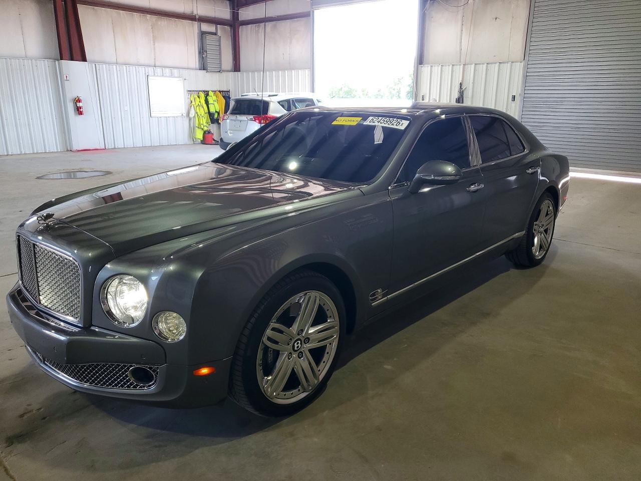 2011 Bentley Mulsanne, VIN SCBBB7ZH8BC016150 — Minor dents and scratches