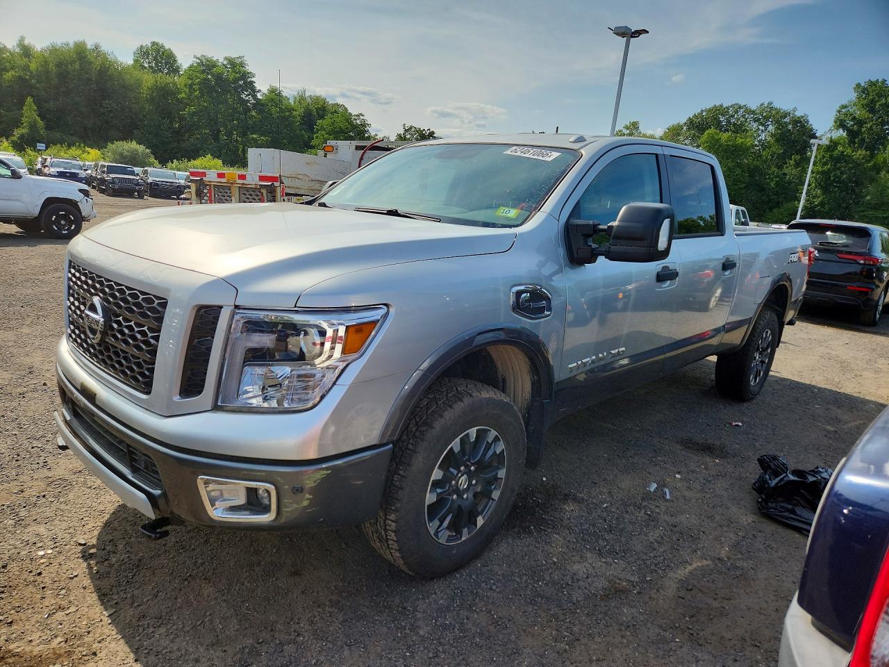 2019 Nissan Titan Pro-4X, VIN 1N6BA1F47KN533424 — Minor dents and scratches