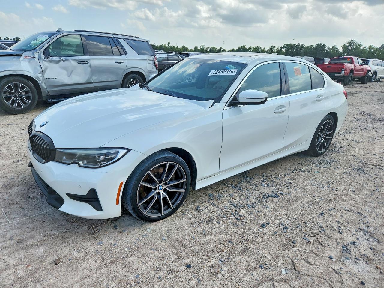 2021 BMW 3 Series 330i, VIN 3MW5R1J06M8B82263 — Minor dents and scratches