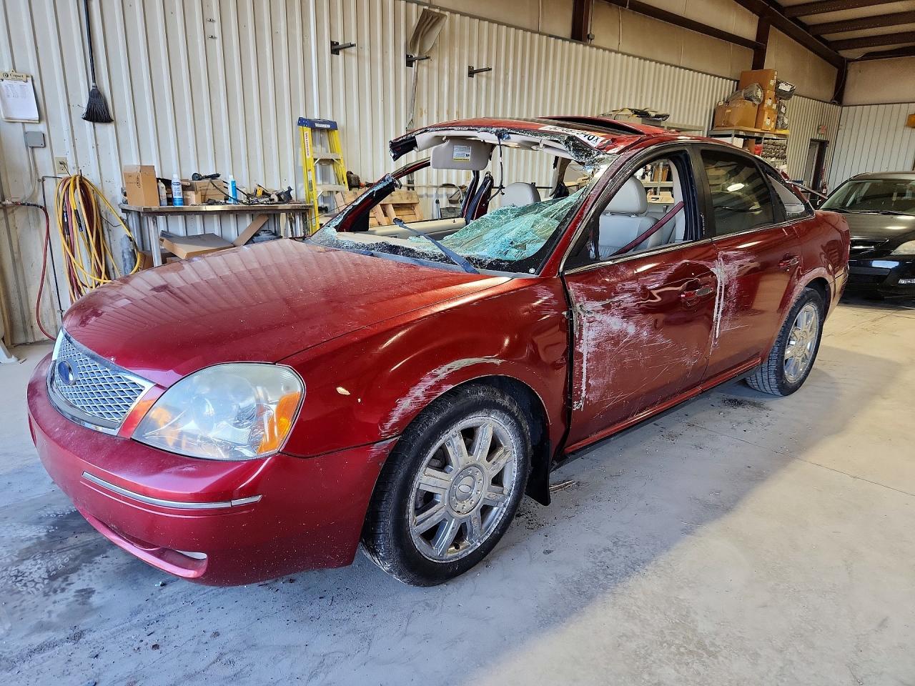 2007 Ford Five Hundred SEL, VIN 1FAFP24187G102805 — Rollover