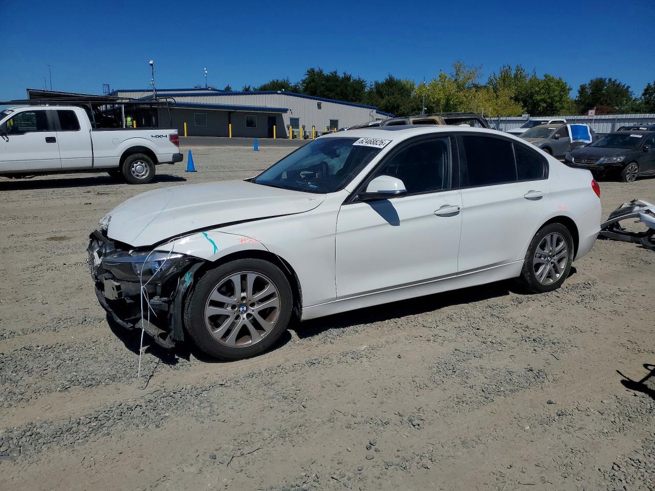 2013 BMW 3 Series 328i, VIN WBA3C1C52DF441551 — Front end