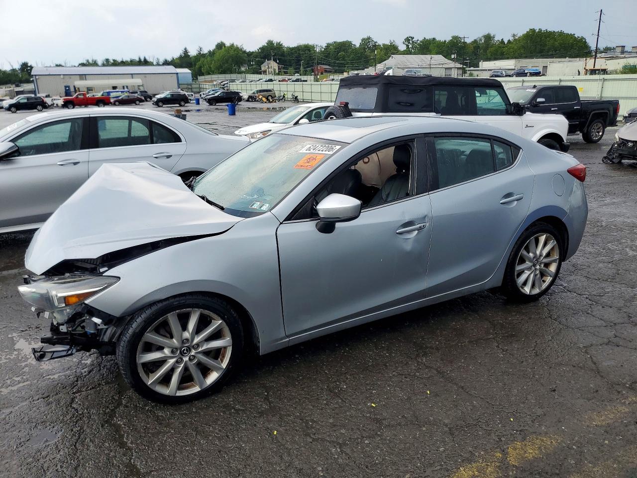 2017 Mazda 3 Grand Touring, VIN JM1BN1W33H1126263 — Front end
