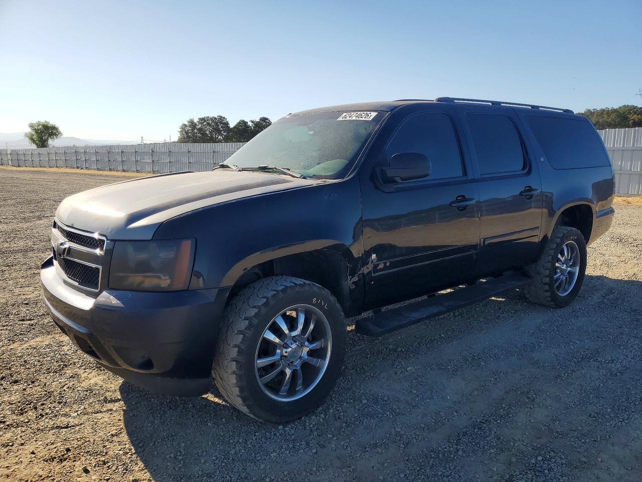 2008 Chevrolet Suburban 2LT, VIN 1GNFK16358J116805 — Rear end
