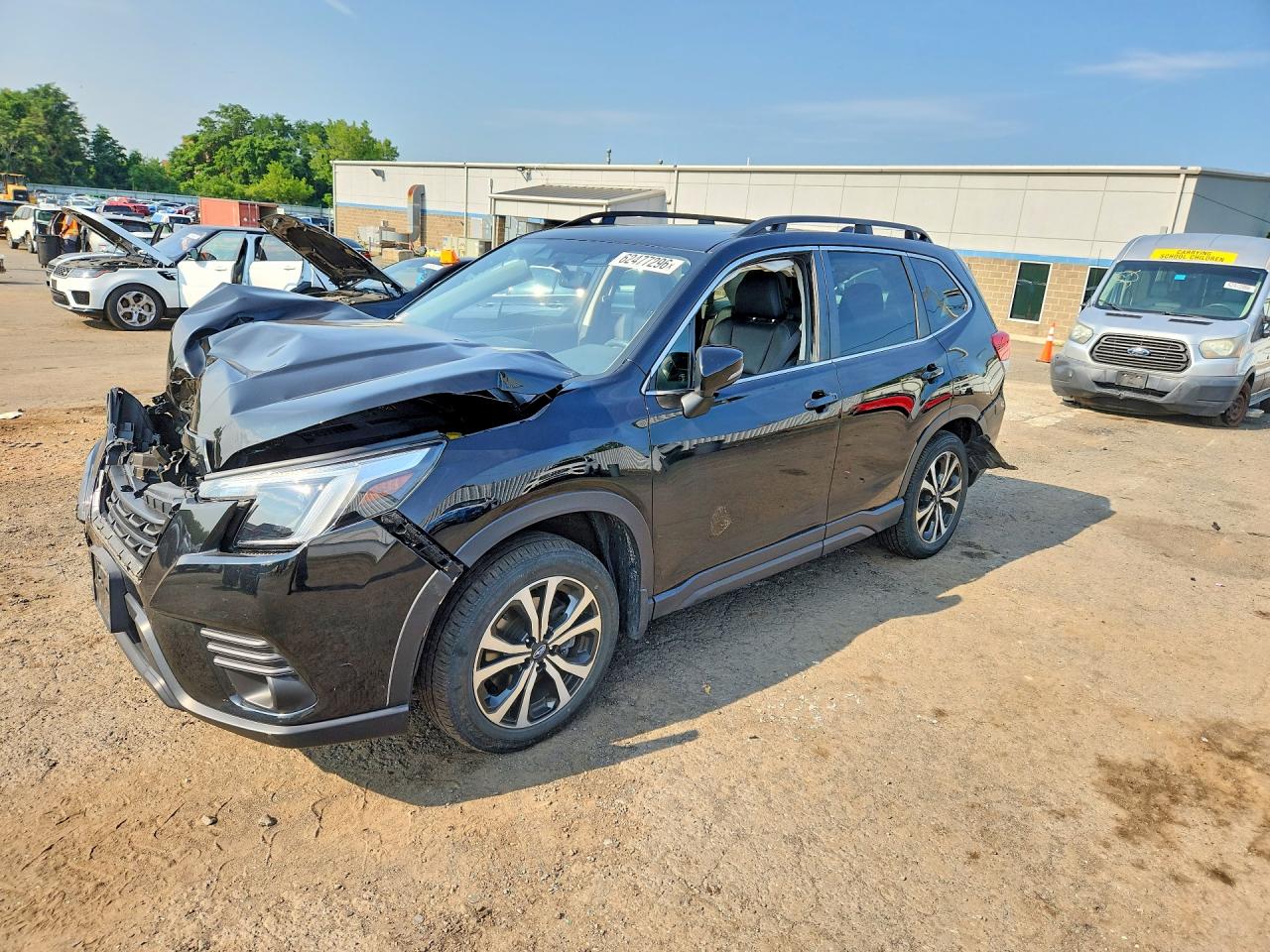 2022 Subaru Forester Limited, VIN JF2SKAPC0NH508715 — Перед
