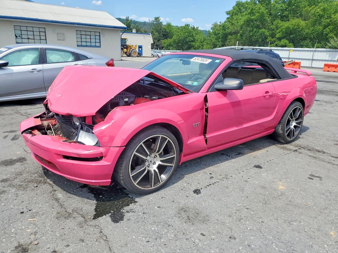 2006 Ford Mustang GT Deluxe, VIN 1ZVFT85H465125767 — Front end