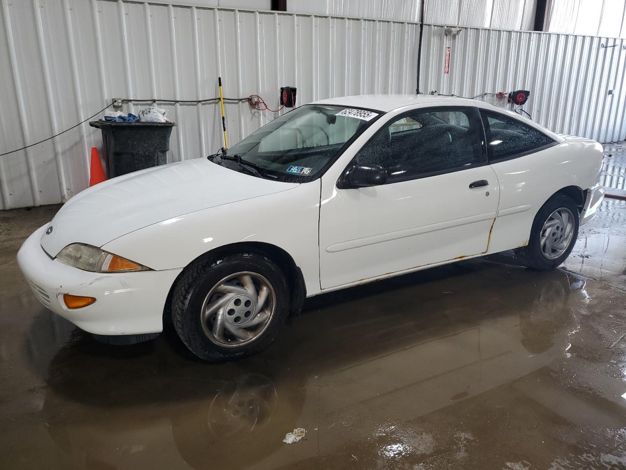 1999 Chevrolet Cavalier, VIN 1G1JC1248X7124657 — Rear end