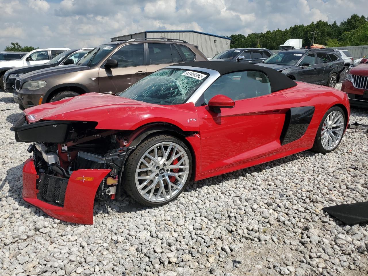 2017 Audi R8, VIN WUAVACFX4H7904013 — Front end