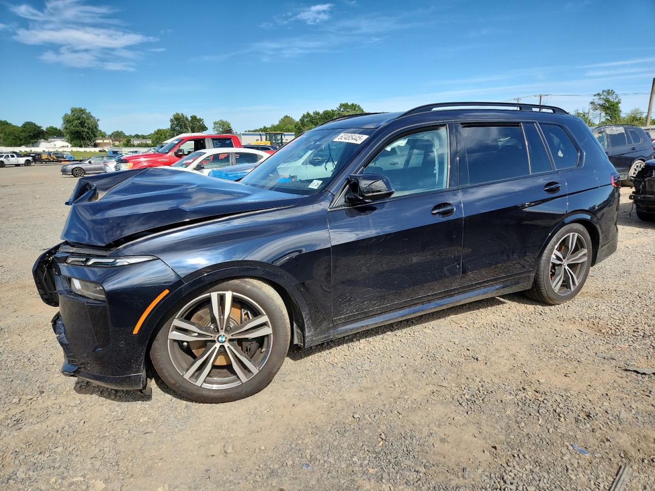 2025 BMW X7 M60i, VIN 5UX33EM07S9X73329 — Front end