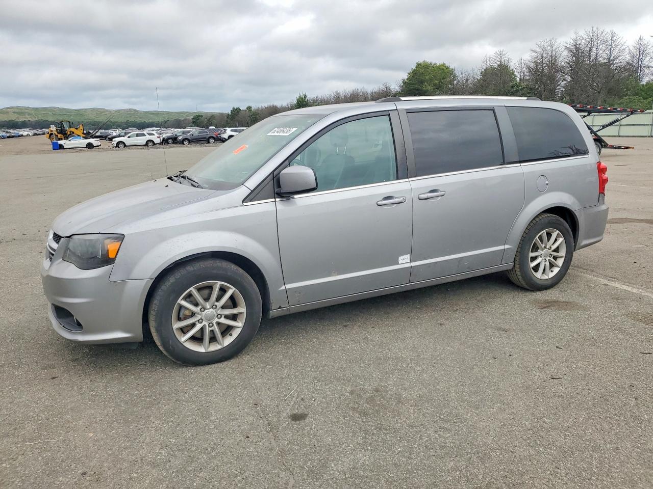2019 Dodge Grand Caravan SXT, VIN 2C4RDGCG8KR743303 — Water / flood