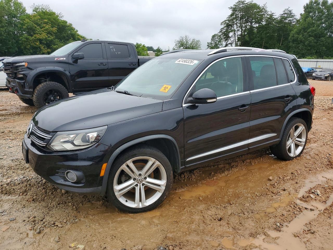 2015 Volkswagen Tiguan SEL, VIN WVGBV7AX0FW507349 — Roof