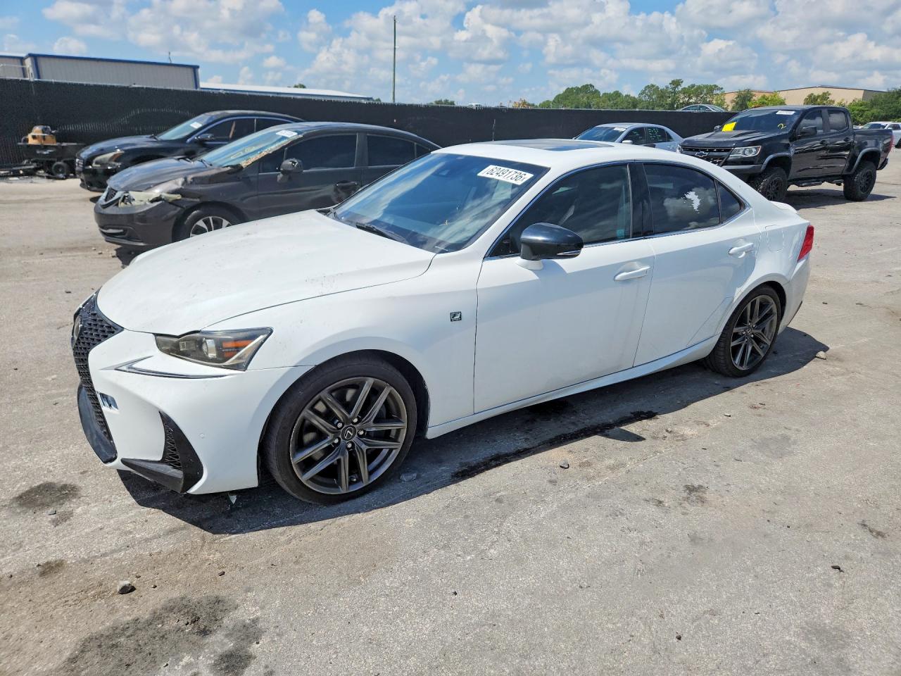 2018 Lexus IS 350 F Sport, VIN JTHCZ1D21J5015257 — Мелкие вмятины и царапины