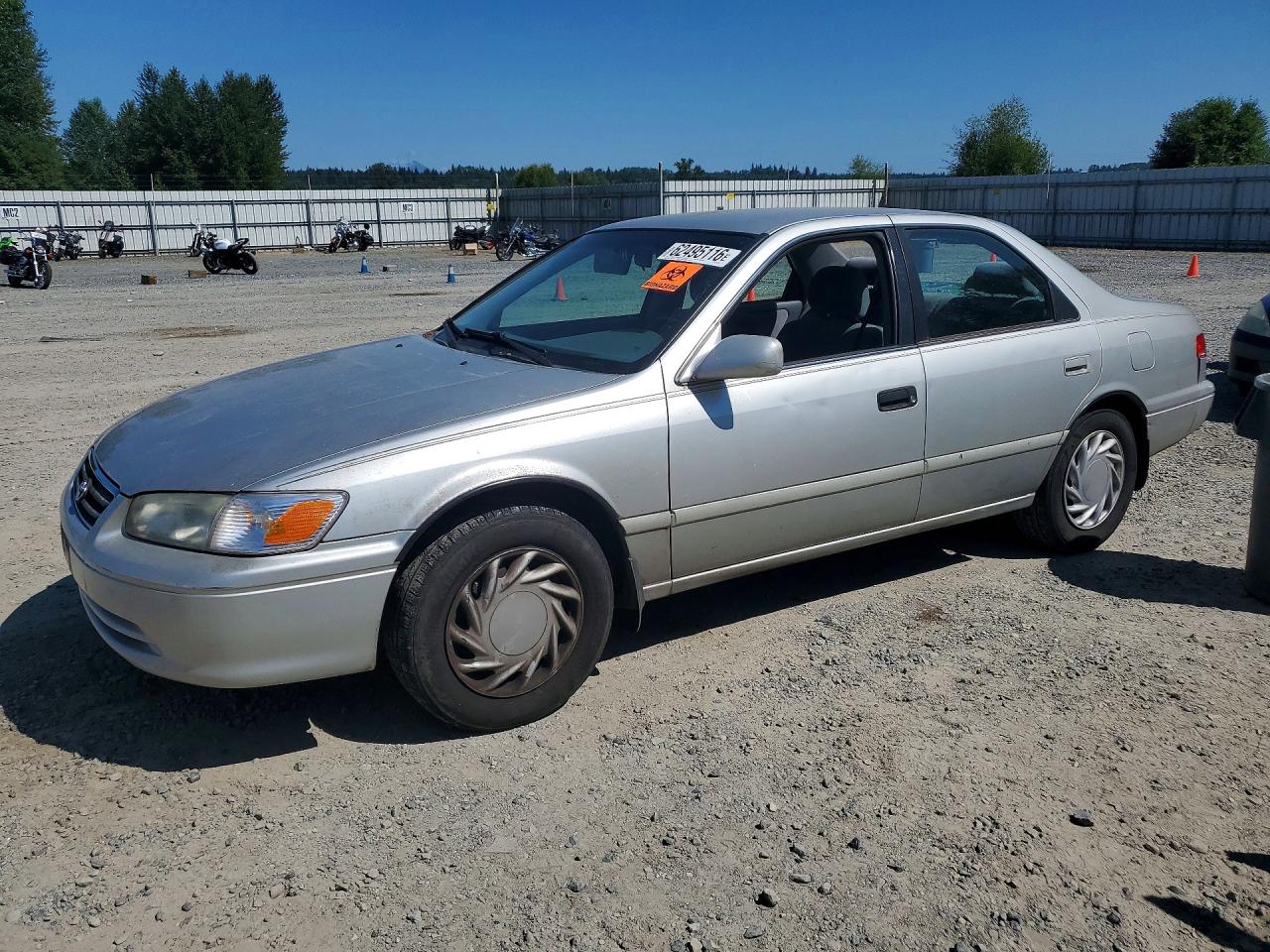 2001 Toyota Camry CE, VIN 4T1BG22KX1U864705 — Rear end