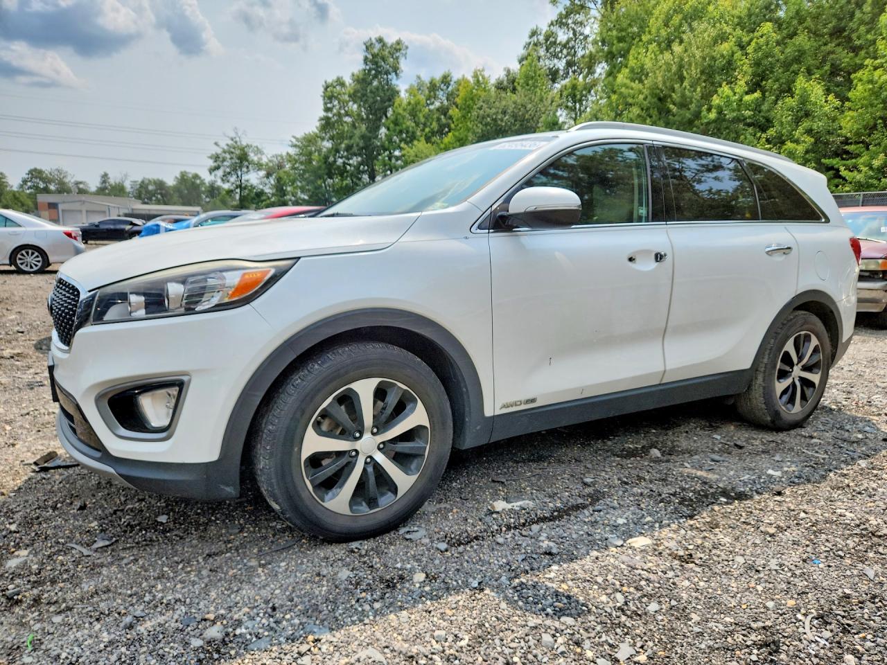 2016 Kia Sorento EX, VIN 5XYPHDA59GG028621 — Vandalism