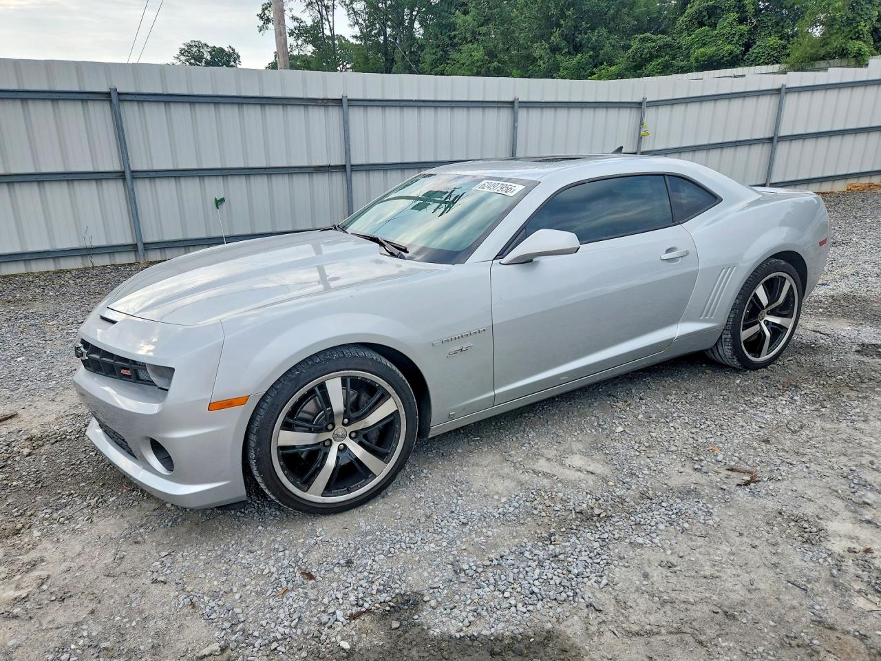 2010 Chevrolet Camaro 2SS, VIN 2G1FK1EJXA9149172 — Minor dents and scratches