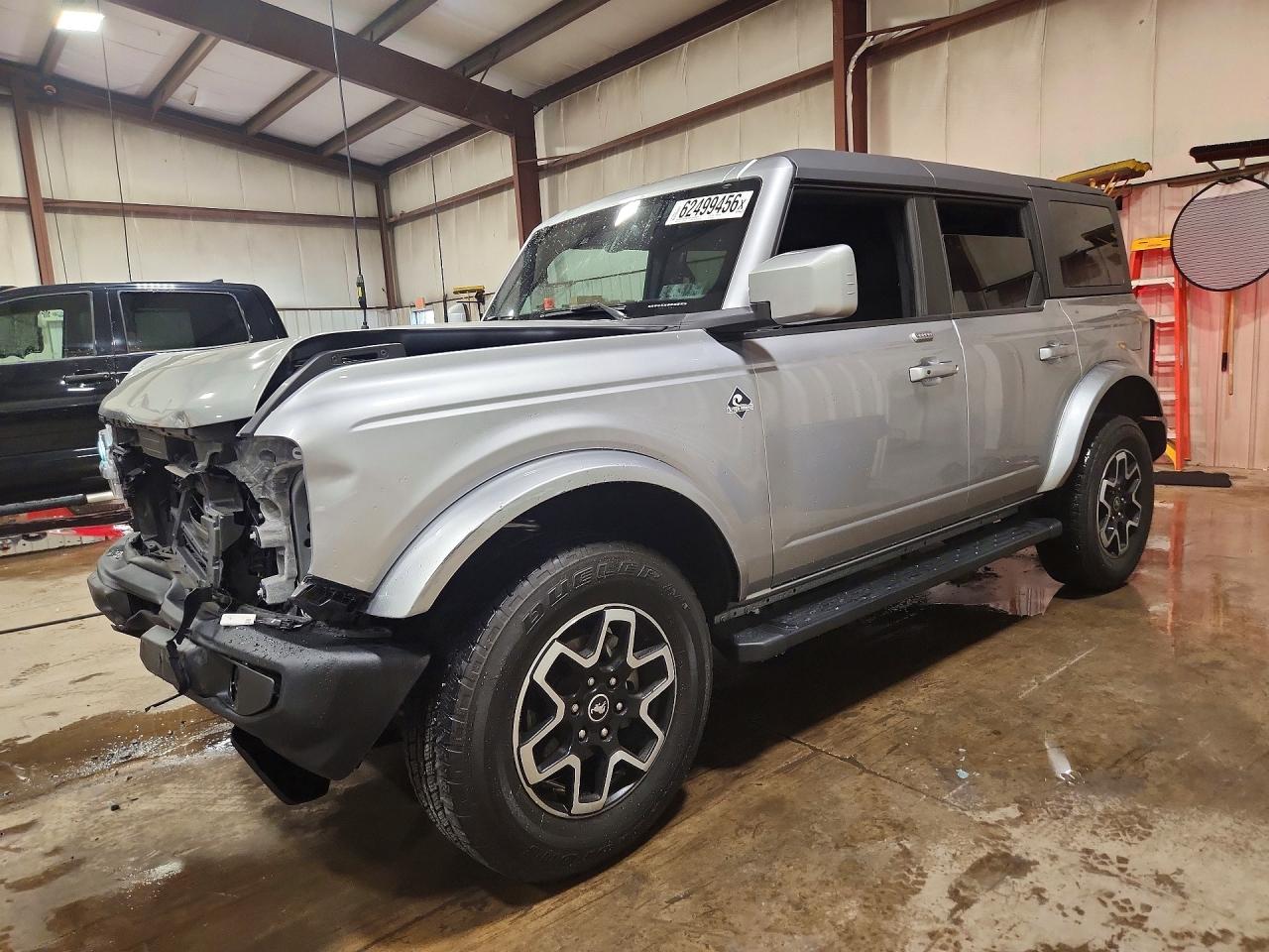 2022 Ford Bronco Big Bend, VIN 1FMEE5BP5NLB91401 — Front end
