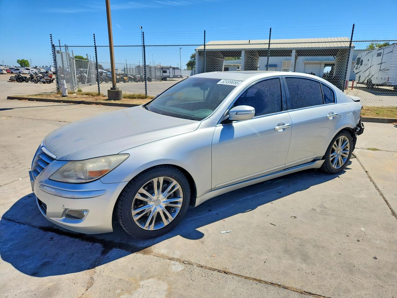 2010 Hyundai Genesis, VIN KMHGC4DE0AU081039 — Rear end