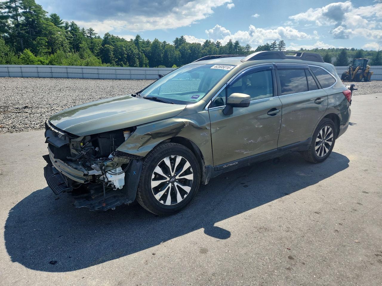 2016 Subaru Outback Limited, VIN 4S4BSANC7G3328905 — Front end