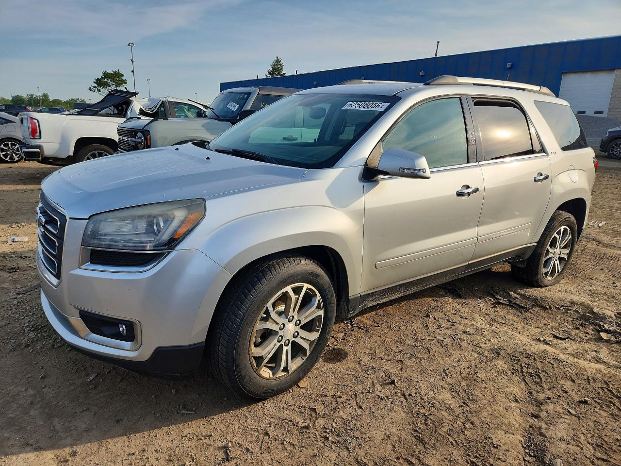 2015 GMC Acadia SLT, VIN 1GKKRRKD7FJ170351 — Front end
