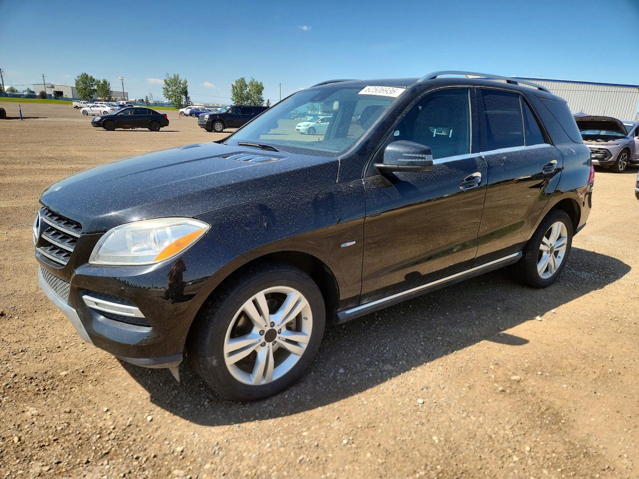 2012 Mercedes-Benz M 350, VIN 4JGDA5HB3CA002322 — Front end