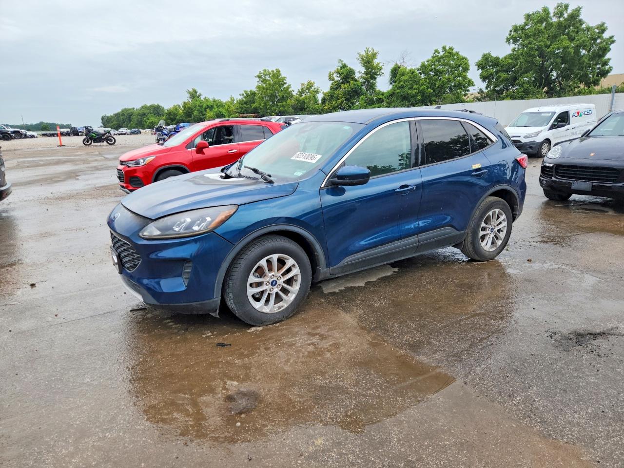 2020 Ford Escape SE, VIN 1FMCU0G64LUC72314 — Front end