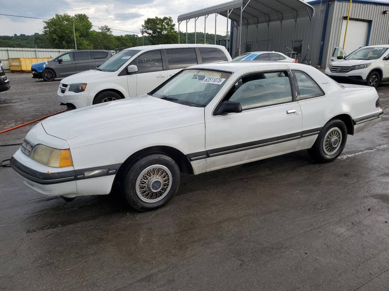 1987 Ford Thunderbird, VIN 1FABP6035HH116430 — Side