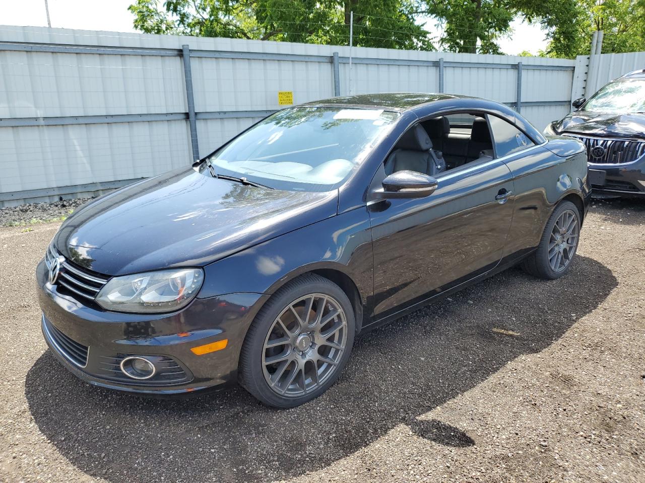 2013 Volkswagen Eos Executive, VIN WVWFW8AH1DV000920 — Undercarriage