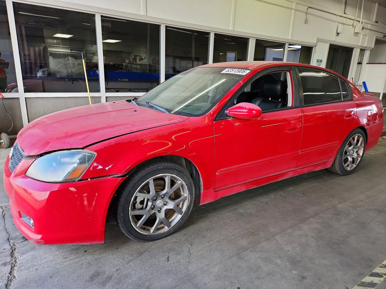2005 Nissan Altima SE, VIN 1N4BL11D85C954014 — Front end