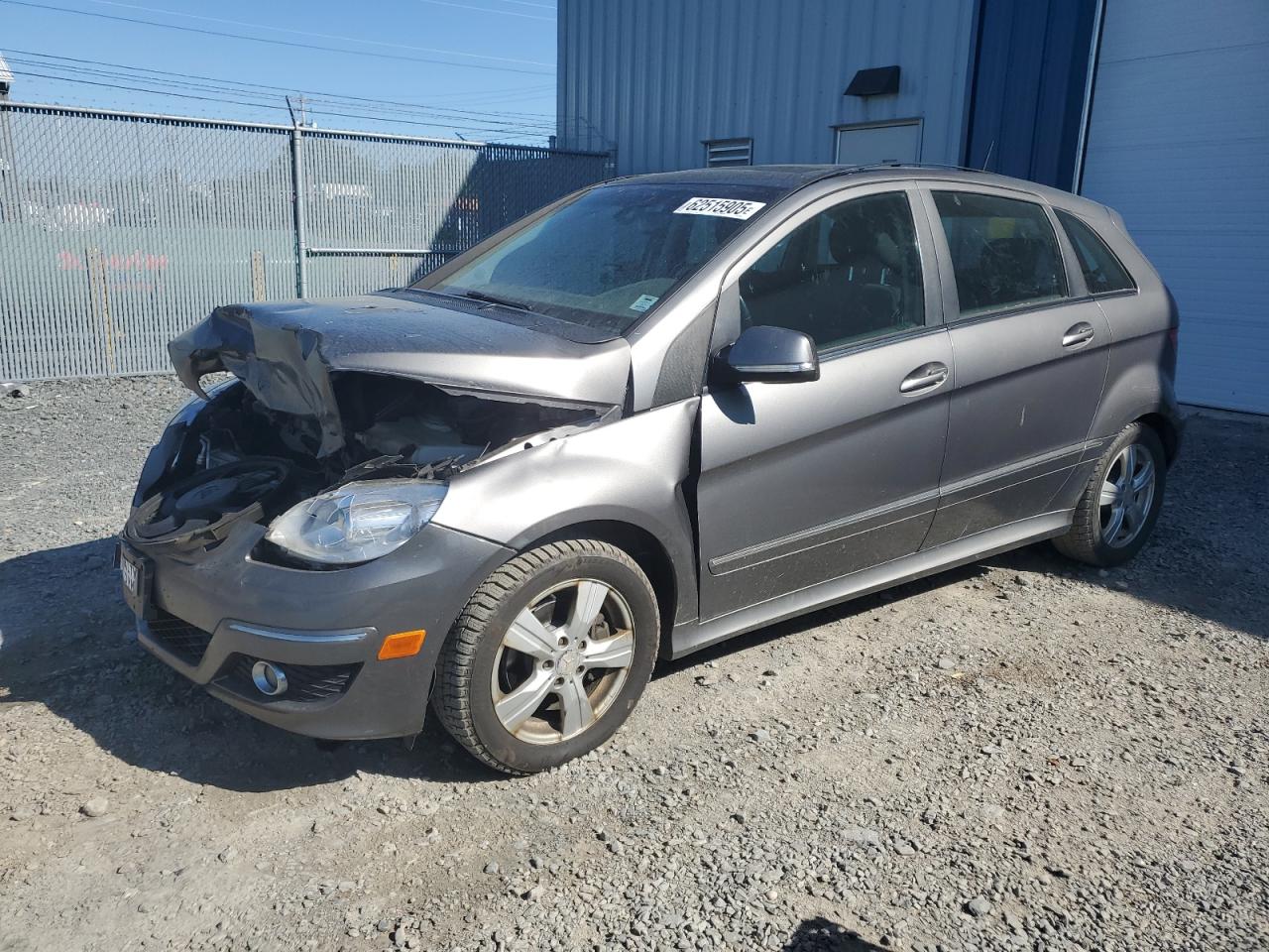2010 Mercedes-Benz B 200, VIN WDDFH3DB9AJ539766 — Front end