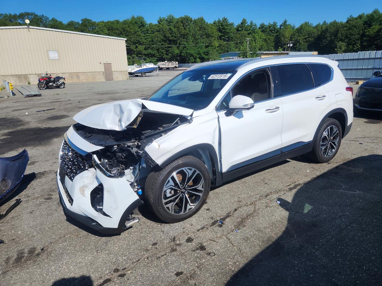 2020 Hyundai Santa Fe Limited, VIN 5NMS5CAA6LH299744 — Front end