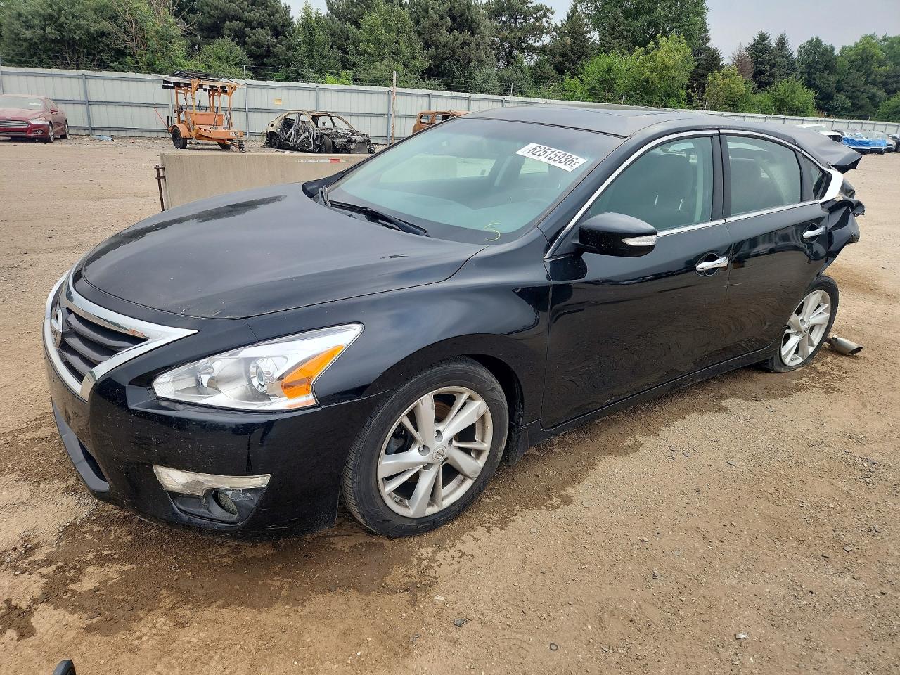 2014 Nissan Altima 2.5, VIN 1N4AL3AP6EN220932 — Rear end
