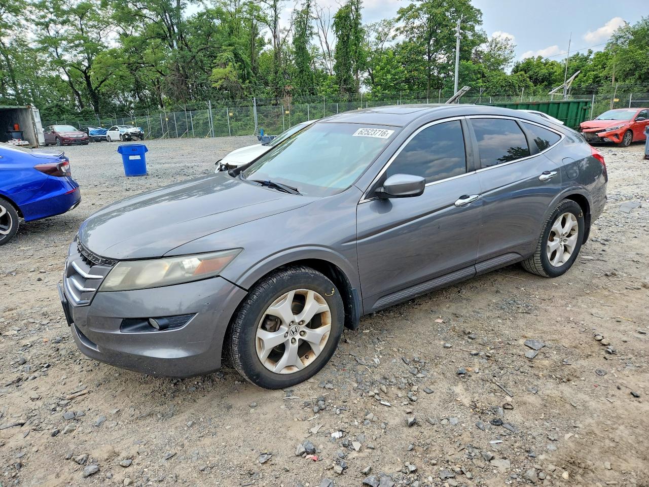 2012 Honda Crosstour EX-L, VIN 5J6TF2H53CL000885 — Зад