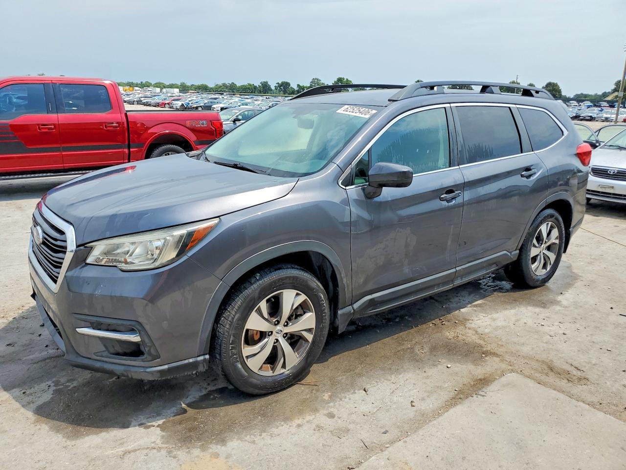 2019 Subaru Ascent Premium, VIN 4S4WMAFD5K3422597 — Normal wear