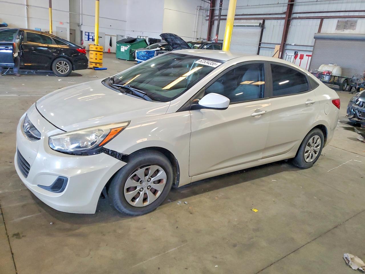 2016 Hyundai Accent SE, VIN KMHCT4AE1GU081370 — Auction photo 1 of 12