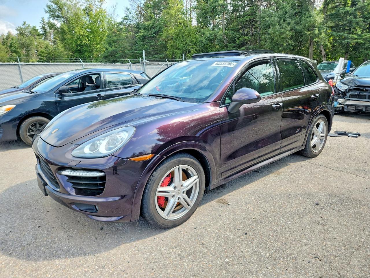 2012 Porsche Cayenne Turbo, VIN WP1AC2A22CLA83942 — Minor dents and scratches
