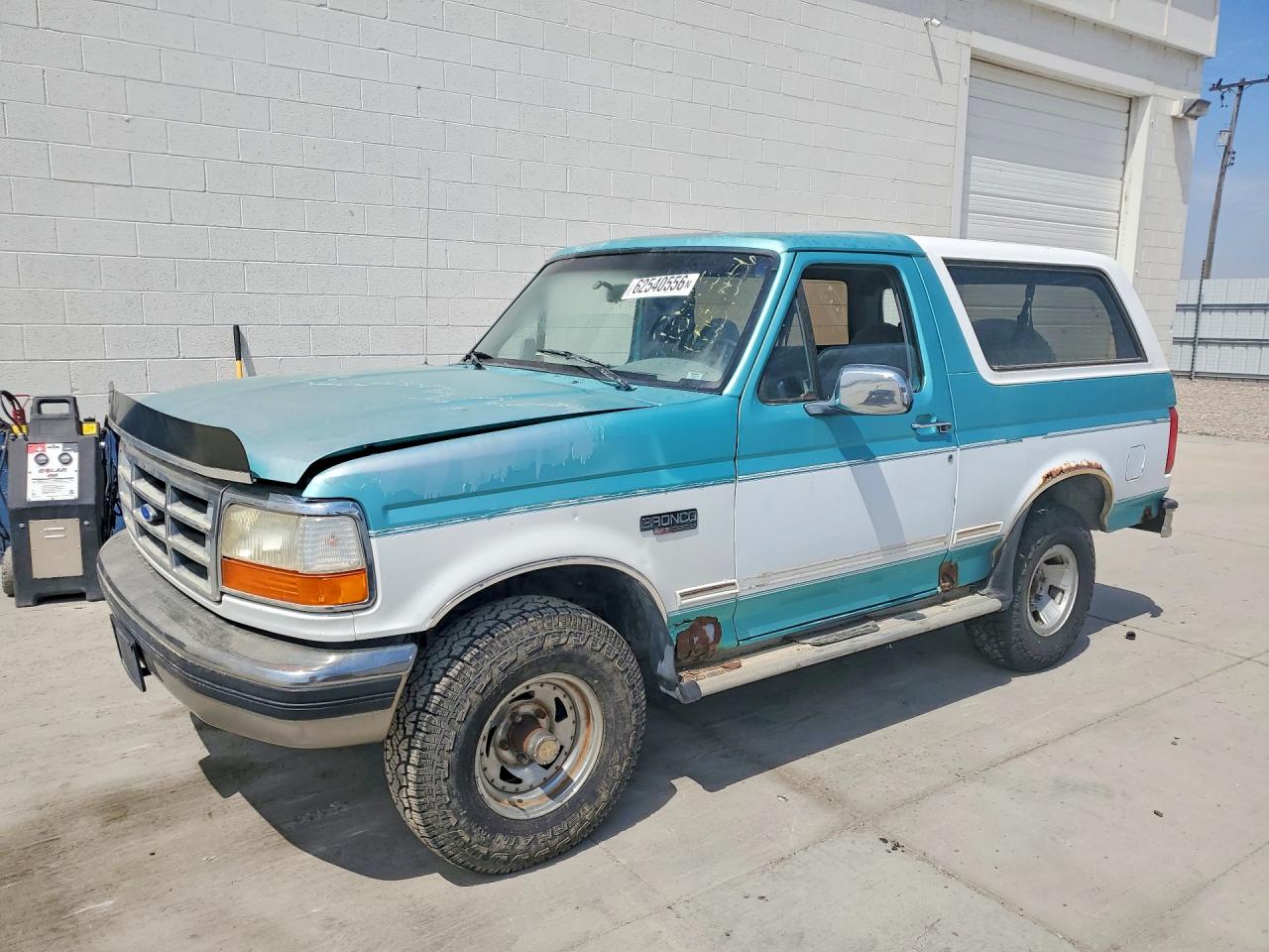 1994 Ford Bronco Custom, VIN 1FMEU15H1RLA22062 — Mechanical