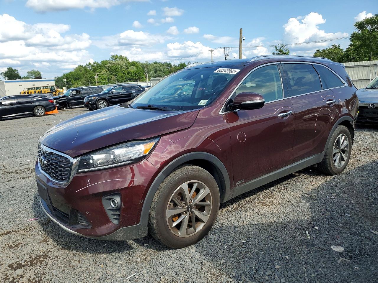 2019 Kia Sorento EX, VIN 5XYPHDA55KG464343 — Rear end