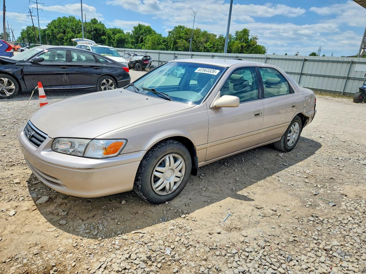 2000 Toyota Camry LE, VIN 4T1BG22K6YU977299 — Rear end