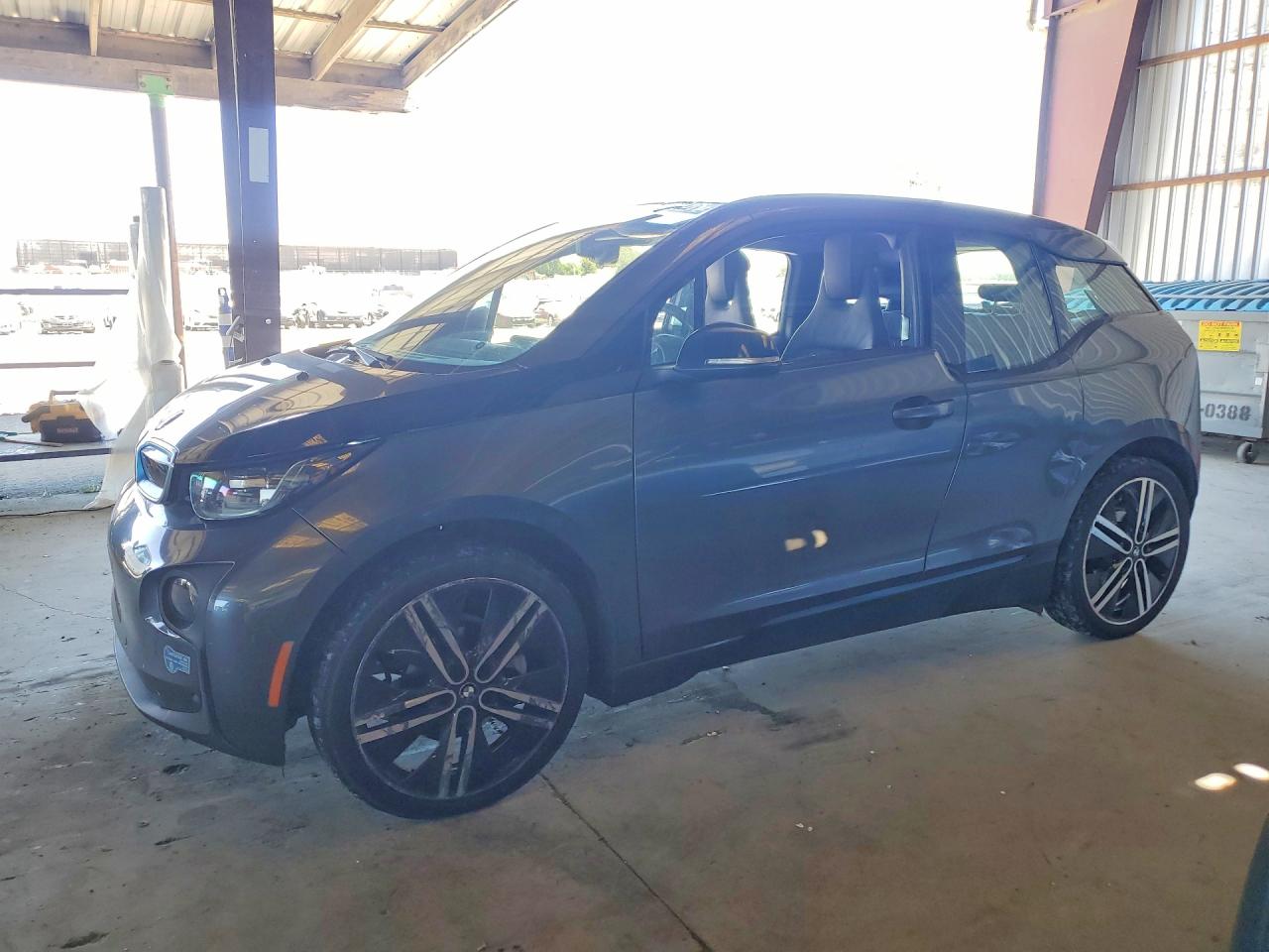 2017 BMW i3, VIN WBY1Z6C36H7A39523 — Rear end