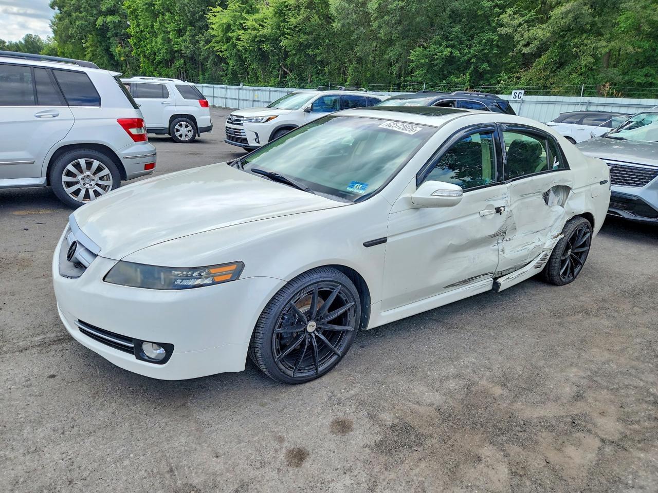 2008 Acura TL, VIN 19UUA662X8A049031 — Side
