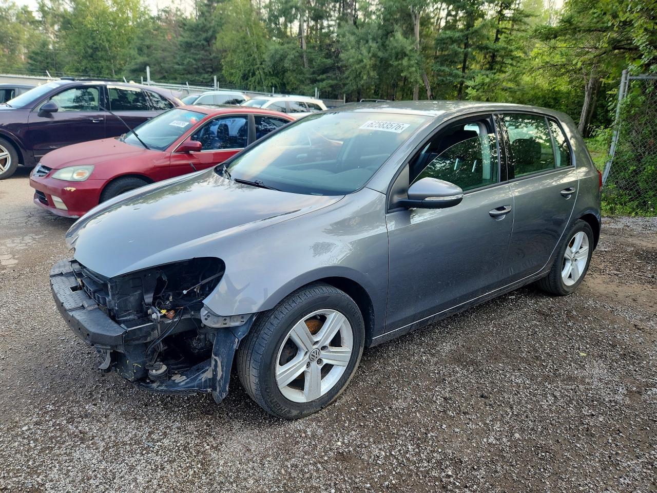 2011 Volkswagen Golf, VIN WVWDA7AJ5BW332689 — Перед