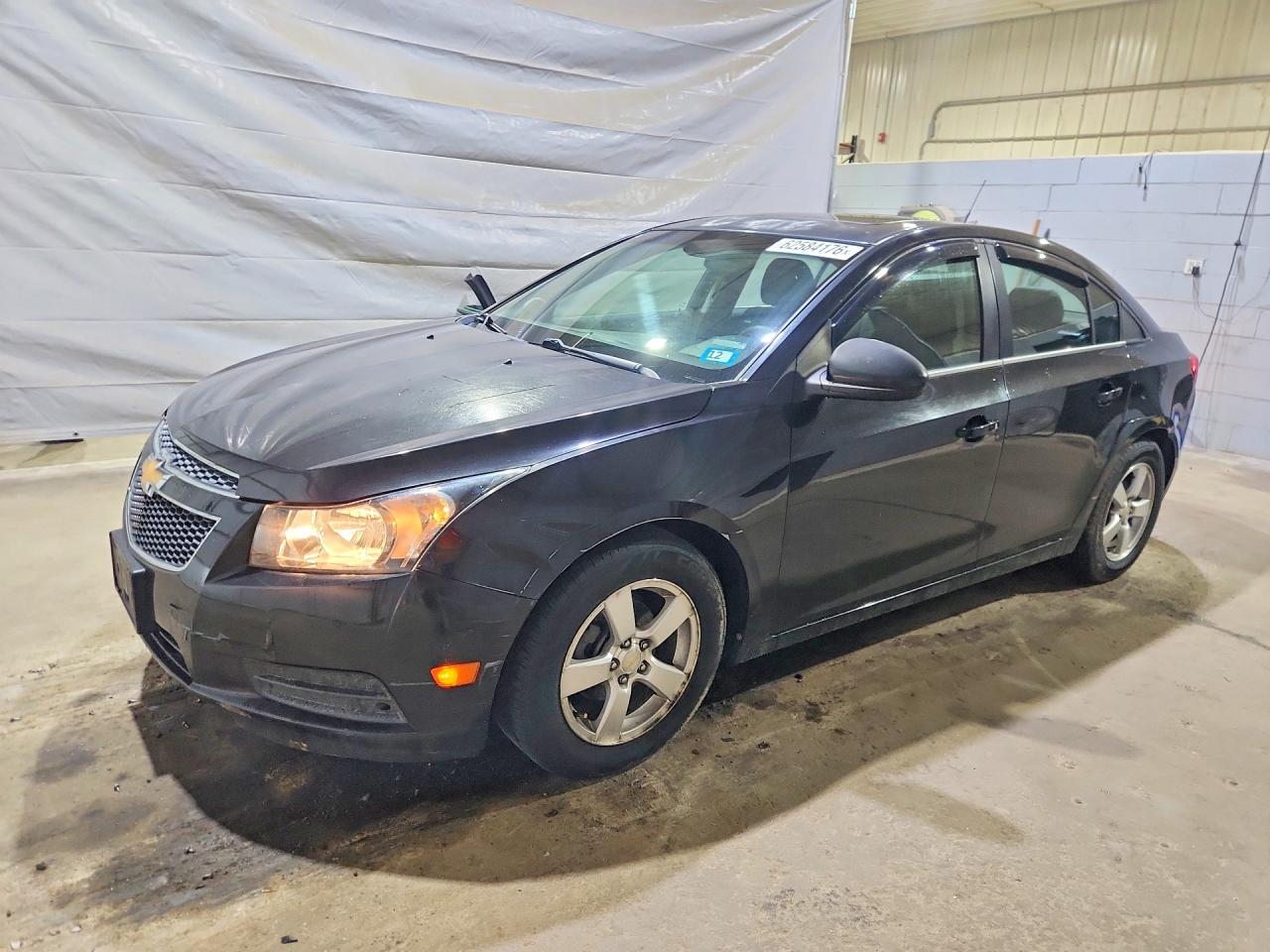 2011 Chevrolet Cruze 2LT, VIN 1G1PG5S90B7172356 — Перед